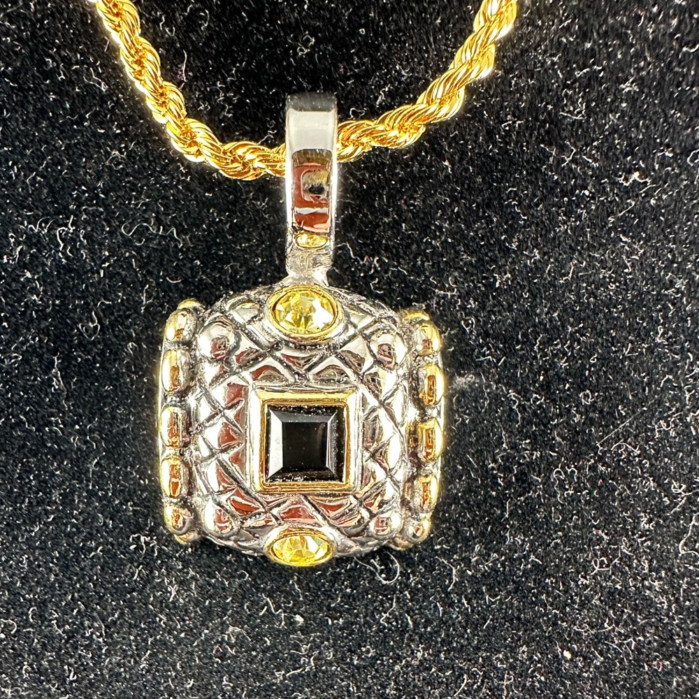 Elegant Silver and Gold Pendant top